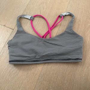 Lululemon Free to Be Bra